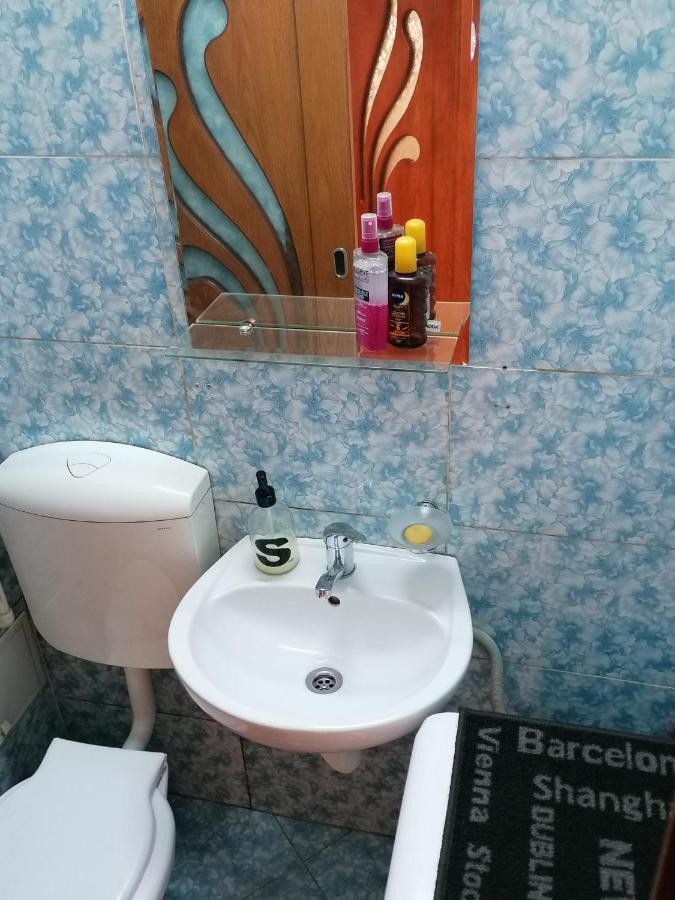 Masaryss Apartament Tulcea Exteriör bild