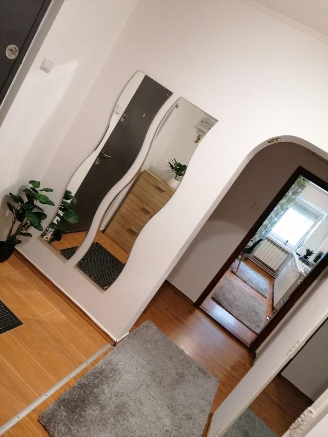 Masaryss Apartament Tulcea Lägenhet Exteriör bild