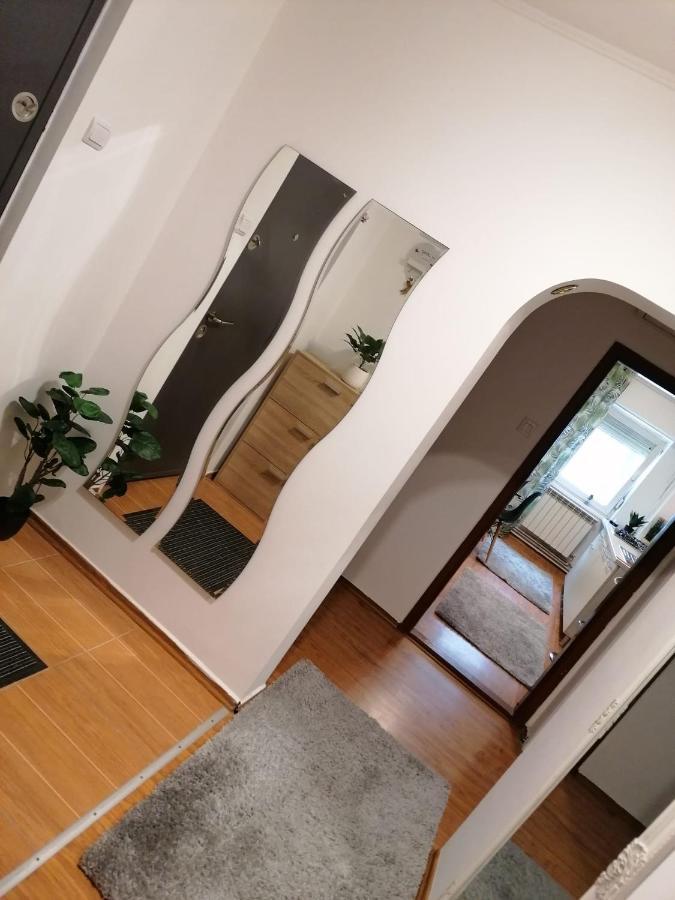 Masaryss Apartament Tulcea Exteriör bild