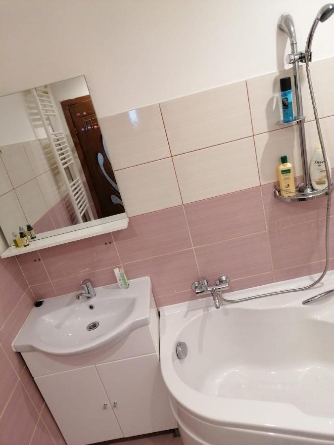 Masaryss Apartament Tulcea Exteriör bild