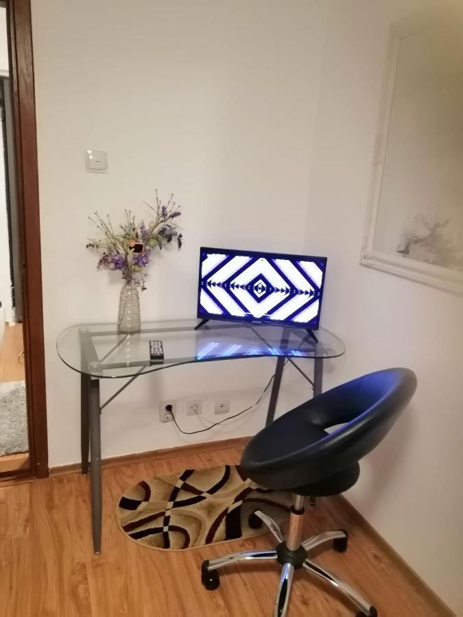 Masaryss Apartament Tulcea Exteriör bild